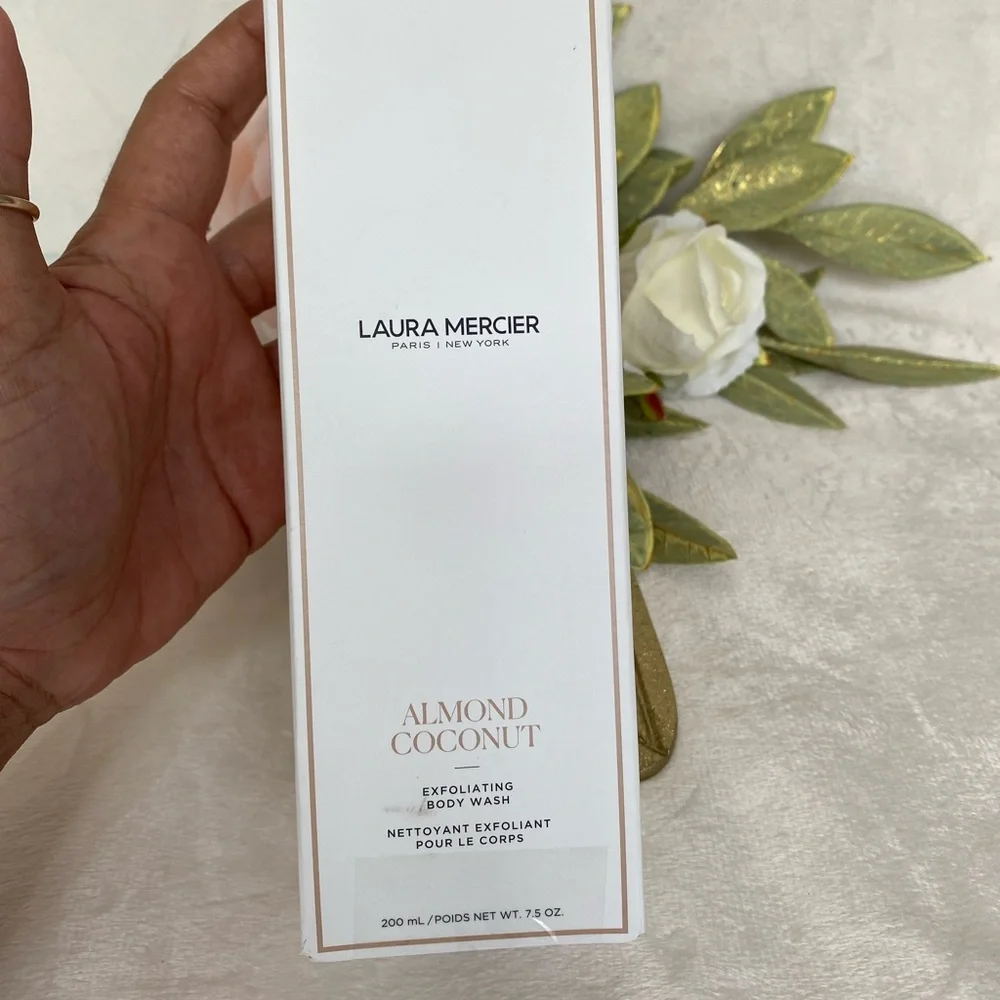 Laura Mercier Almond Coconut Exfoliating Body Scrub - White - Picture 7 of 7